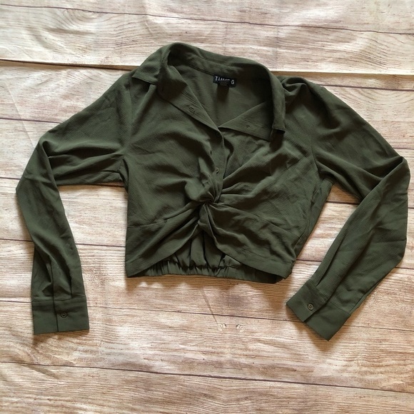 Timing Green Crop Blouse - Picture 1 of 5